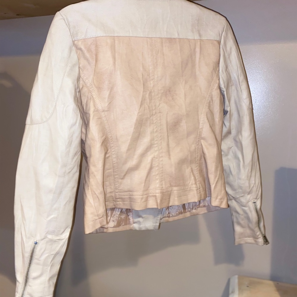 Leather jacket - Picture 3 of 3